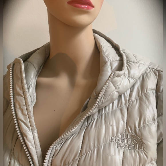 North Face mid-length coat Large - Picture 4 of 9